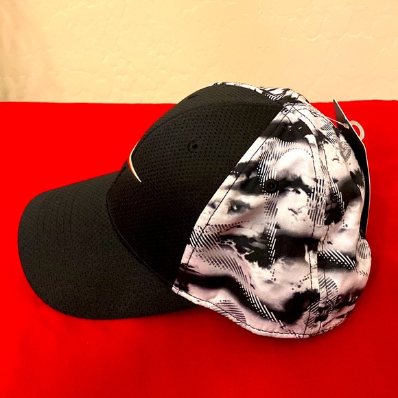 🆕 ONLY ONE! Nike Child SnapBack Cap - Picture 4 of 14